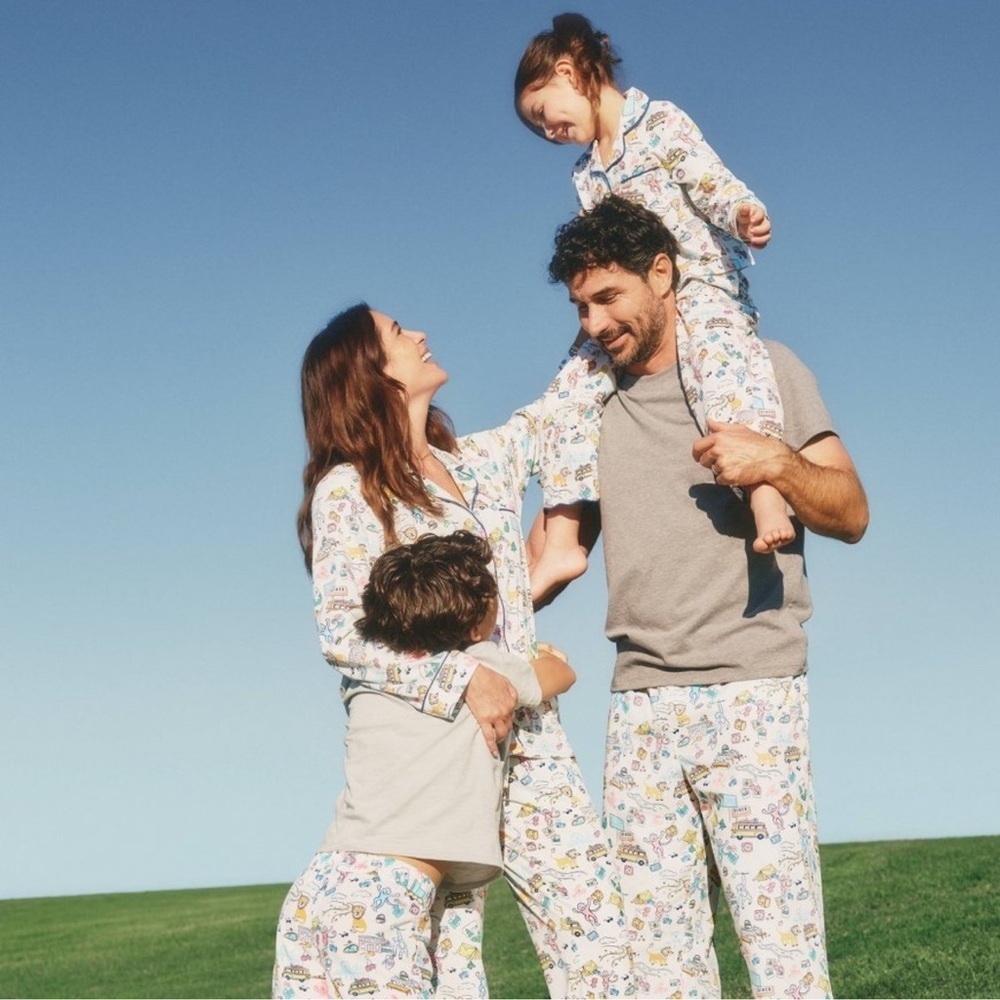 Roller Rabbit x Target Women’s Roadtrip Long Sleeve Multicolor Pajama Set XXS - Picture 13 of 13